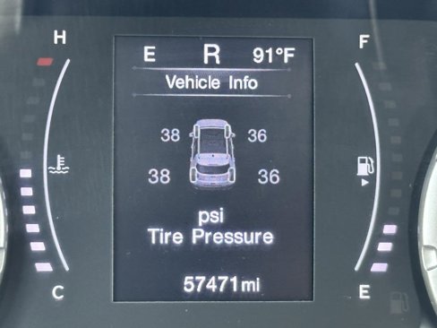 Used 2020 Jeep Renegade Latitude w/ Popular Equipment Group image 16