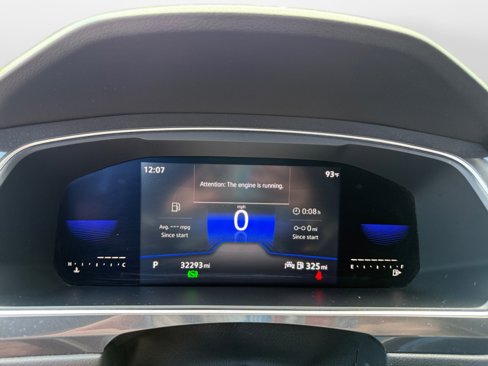Certified 2022 Volkswagen Tiguan SE image 11
