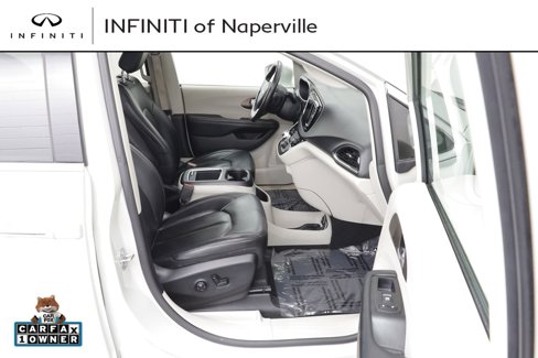 Used 2019 Chrysler Pacifica Touring-L Plus w/ Advanced Safetytec Group image 33