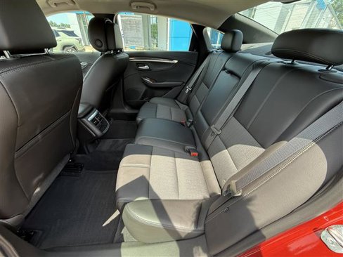 Used 2014 Chevrolet Impala LT image 21