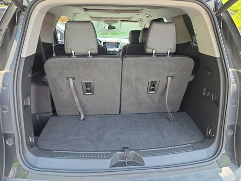 Used 2021 GMC Acadia SLT w/ Elevation Edition image 13