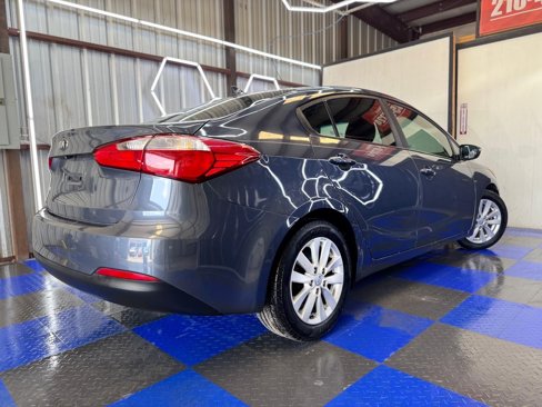 Used 2016 Kia Forte LX w/ LX Popular Plus Package image 12