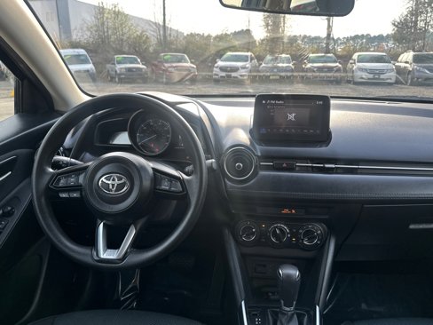 Used 2019 Toyota Yaris LE image 26