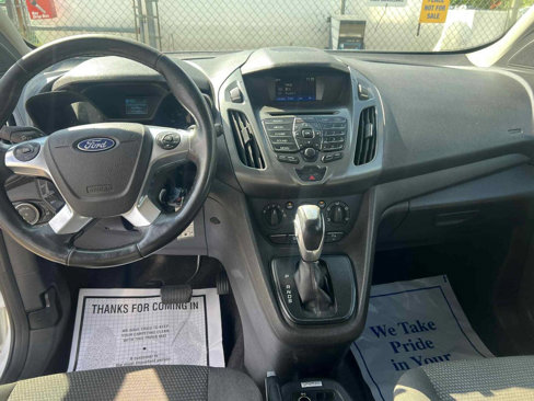 Used 2018 Ford Transit Connect XL image 12