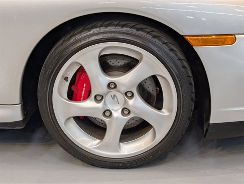 Used 2004 Porsche 911 Carrera 4S image 15