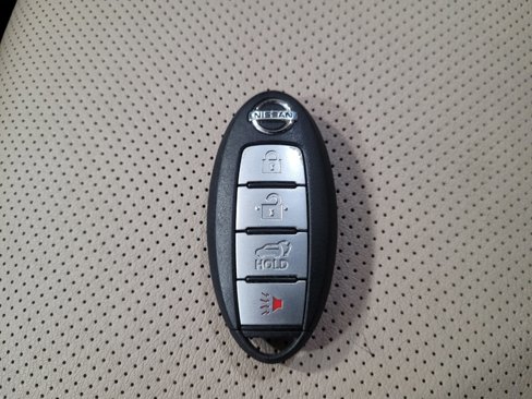 Used 2016 Nissan Rogue SL image 32