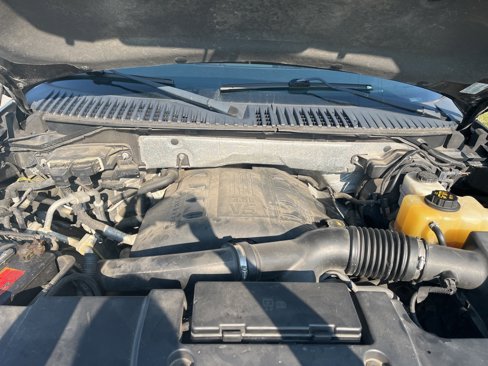 Used 2015 Ford Expedition Limited image 16