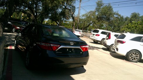 Used 2017 Toyota Camry LE image 5
