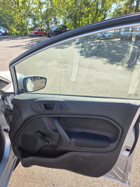 Used 2014 Ford Fiesta S image 10