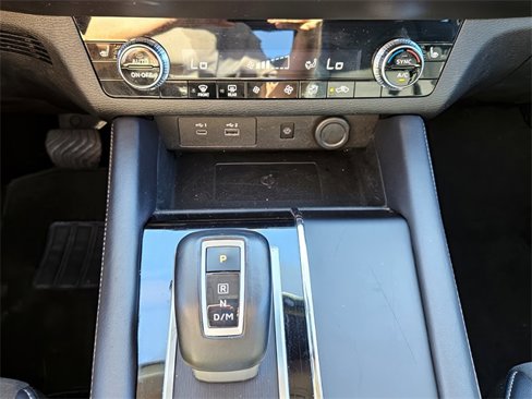 Used 2024 Mitsubishi Outlander SE image 20
