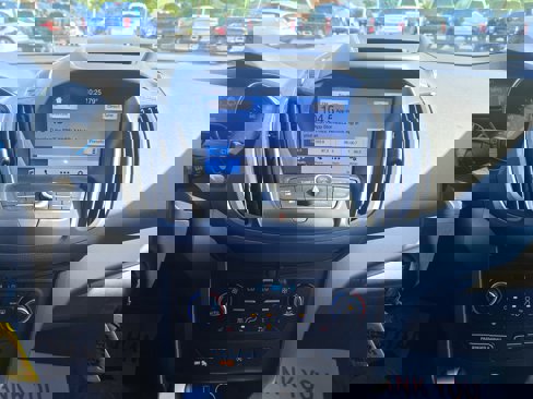 Used 2018 Ford Escape SEL image 11