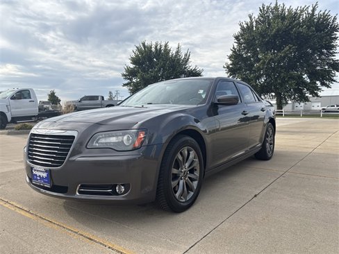 Used 2014 Chrysler 300 S image 4