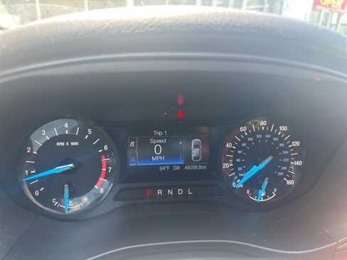 Used 2018 Ford Fusion SE w/ Equipment Group 201A image 5