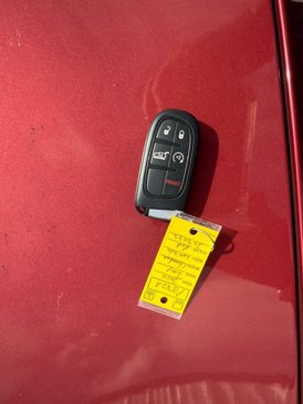 Used 2014 Jeep Cherokee Latitude w/ Comfort/Convenience Group image 16