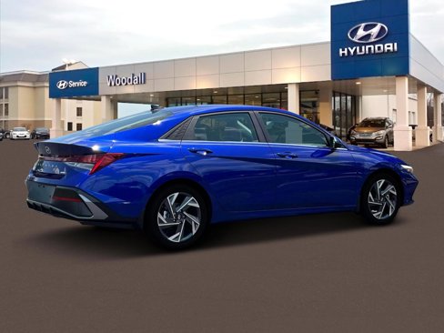 New 2025 Hyundai Elantra Limited image 8