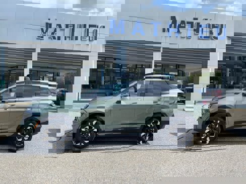 Used 2024 Kia Sportage X-Line w/ X-Line Premium Package image 2