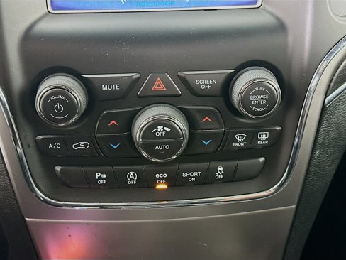Used 2018 Jeep Grand Cherokee Limited image 23