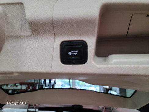 Used 2017 GMC Acadia Denali image 24
