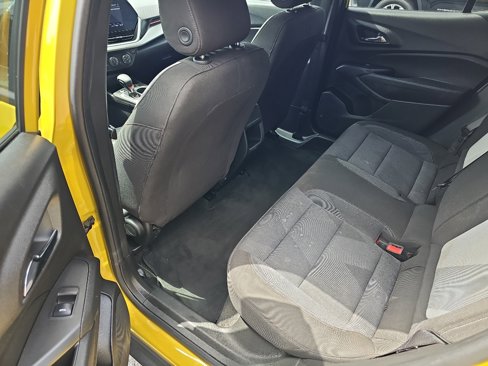 Used 2024 Chevrolet Trax RS w/ Driver Confidence Package image 16