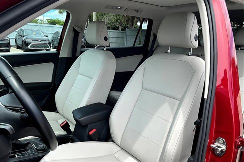 Used 2018 Volkswagen Tiguan SE w/ Panoramic Sunroof Package image 20