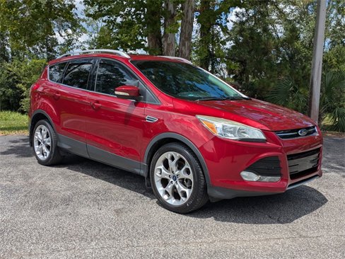 Used 2016 Ford Escape Titanium image 2