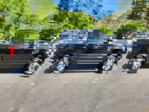 Certified 2022 Ford F350 Platinum image 2