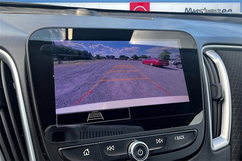 Used 2023 Chevrolet Malibu LT image 13