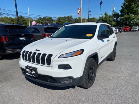 Used 2017 Jeep Cherokee Altitude image 8