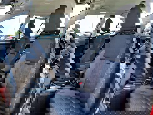 Used 2018 Toyota Corolla LE image 22