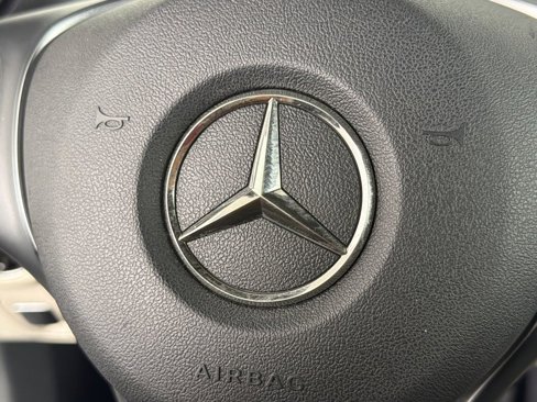 Used 2018 Mercedes-Benz E 300 image 24