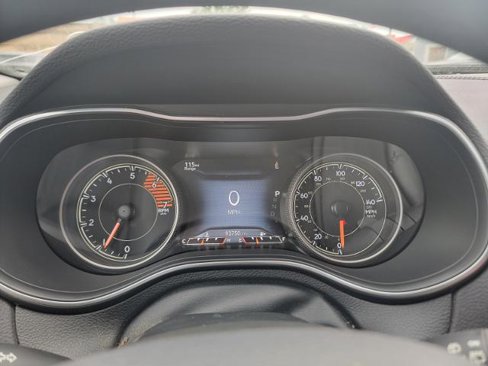 Used 2019 Jeep Cherokee Limited w/ Luxury Group image 21