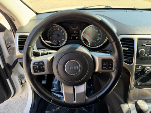 Used 2012 Jeep Grand Cherokee Laredo image 14