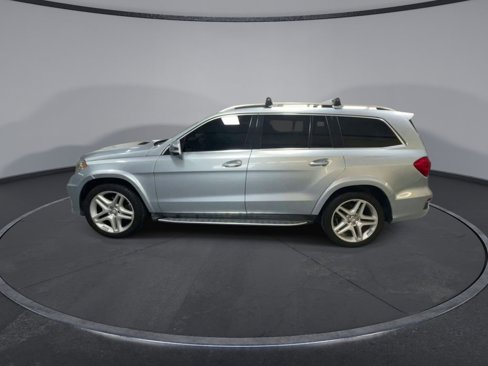 Used 2015 Mercedes-Benz GL 550 4MATIC image 5