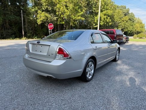 Used 2008 Ford Fusion SE image 5