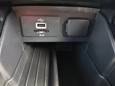 Used 2016 Ford Explorer Sport image 29