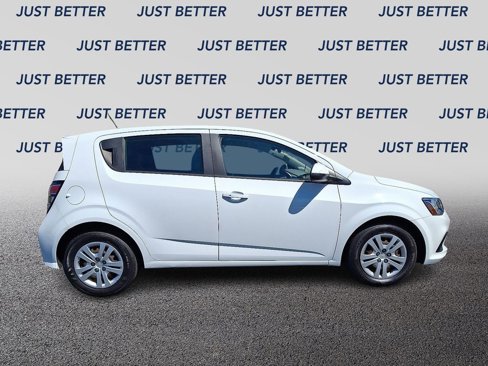 Used 2020 Chevrolet Sonic LT image 7