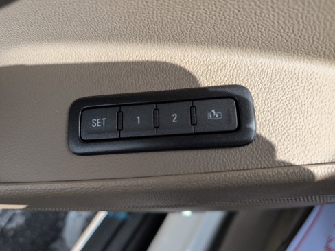 Used 2018 GMC Yukon SLT w/ Open Road Package image 24