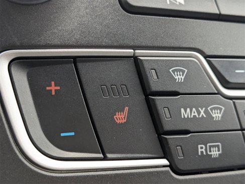 Used 2016 Ford Fusion SE w/ Equipment Group 202A image 22