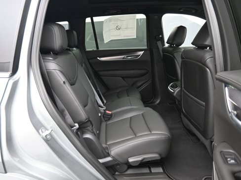 New 2025 Cadillac XT6 Luxury image 12