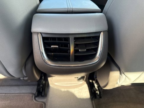 Used 2019 Chevrolet Malibu LT w/ Leather Package image 32