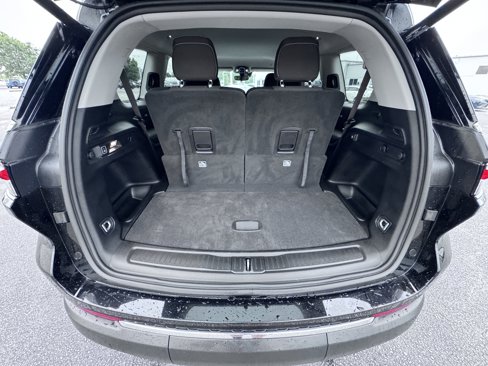 Used 2022 Jeep Grand Cherokee L Laredo w/ Luxury Tech Group I image 14