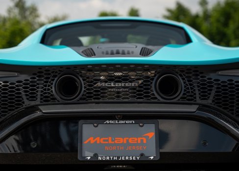 New 2025 McLaren Artura image 24