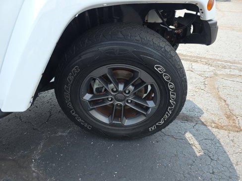 Used 2018 Jeep Wrangler Unlimited Sport image 48