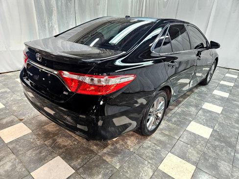 Used 2017 Toyota Camry LE image 5