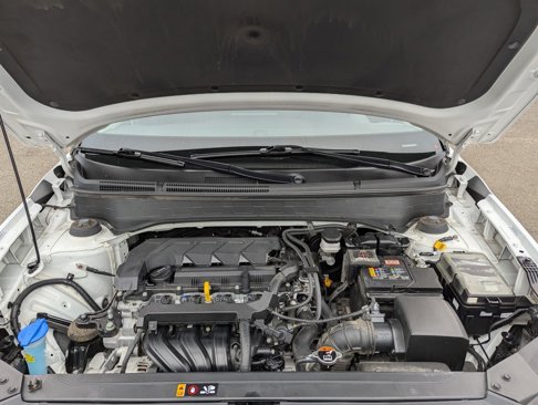 Used 2023 Hyundai Venue SEL image 31