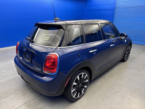 Used 2016 MINI Cooper 4-Door Hardtop image 7