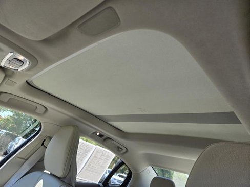 Used 2022 Volvo S60 B5 Momentum image 11