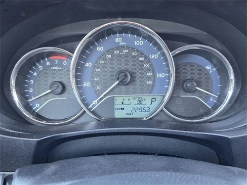 Used 2016 Toyota Corolla LE image 22
