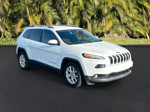 Used 2015 Jeep Cherokee Latitude image 4