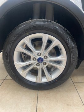 Used 2018 Ford Escape SE image 25